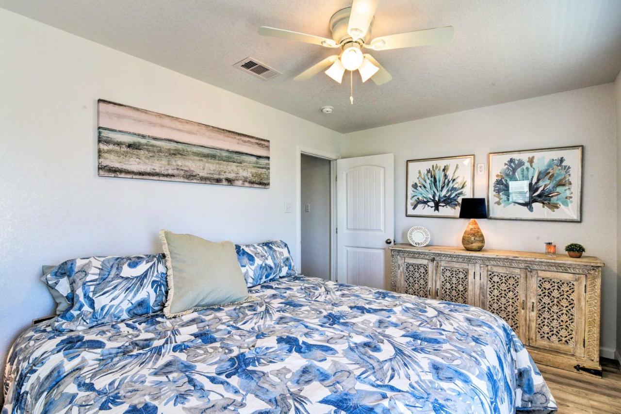 Coastal Surfside Beach House Walk To The Ocean! Exteriör bild
